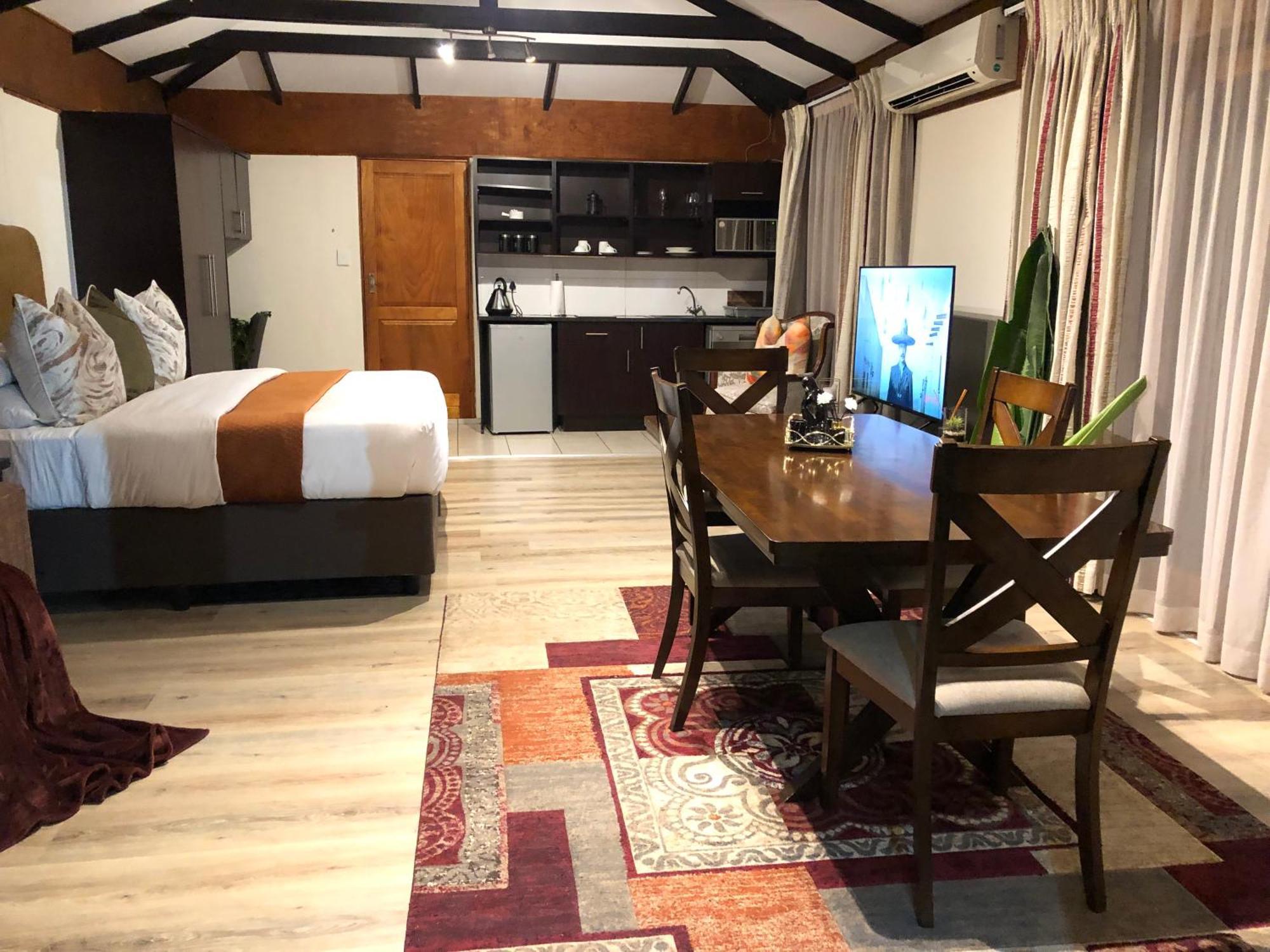 Sand River Guest House Йоханнесбург Экстерьер фото